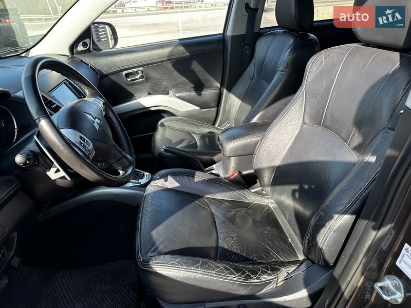 Внедорожник / Кроссовер Mitsubishi Outlander 2009 в Львове