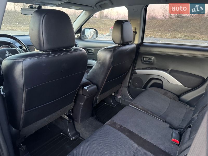 Внедорожник / Кроссовер Mitsubishi Outlander 2011 в Полтаве
