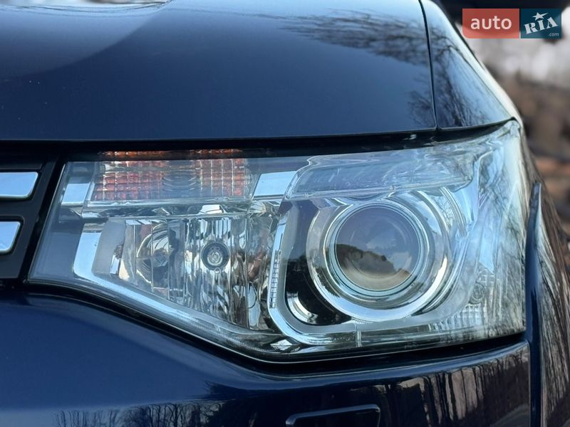 Позашляховик / Кросовер Mitsubishi Outlander 2013 в Дрогобичі