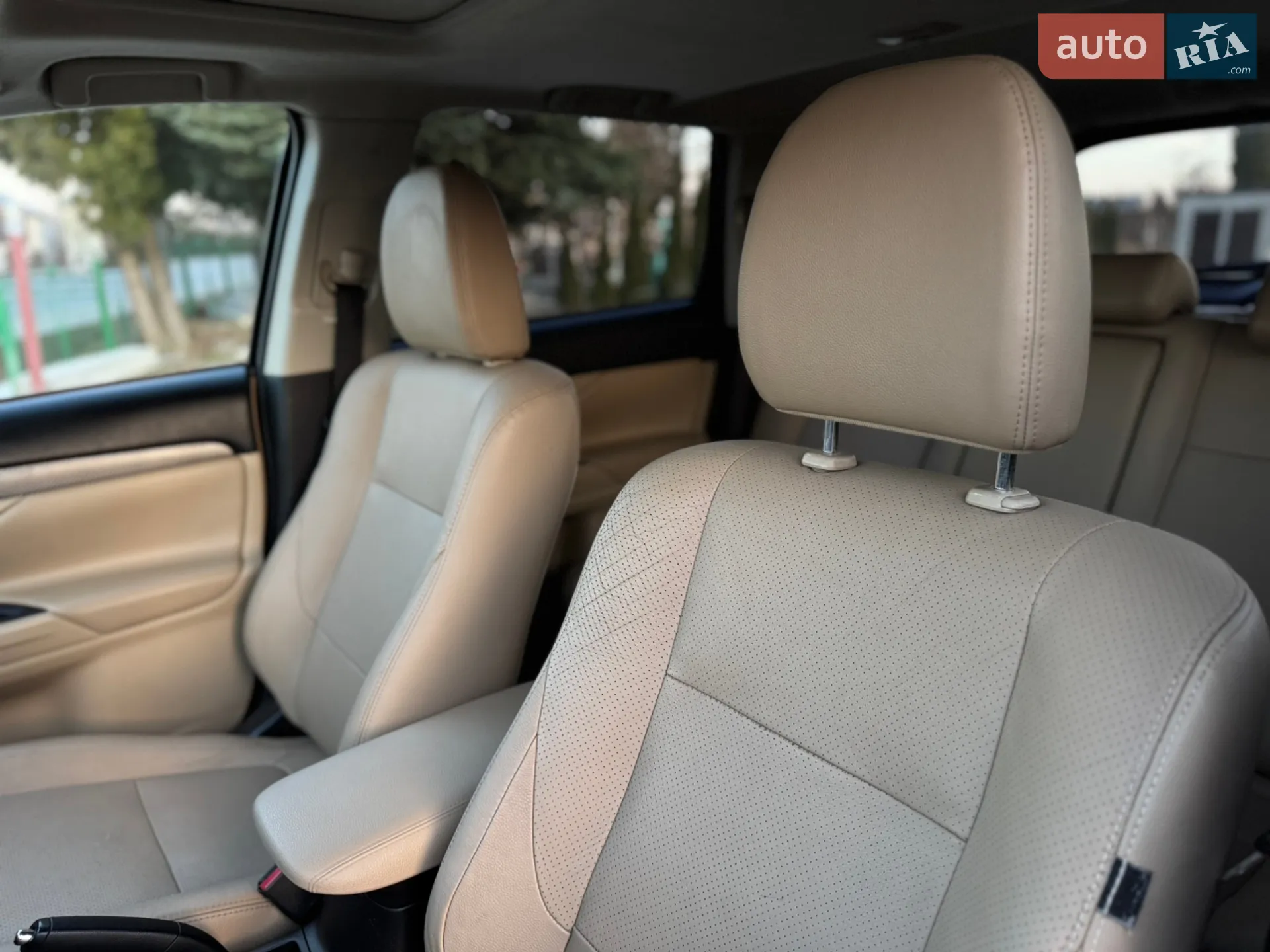 2013 Mitsubishi Outlander - мініатюра 43