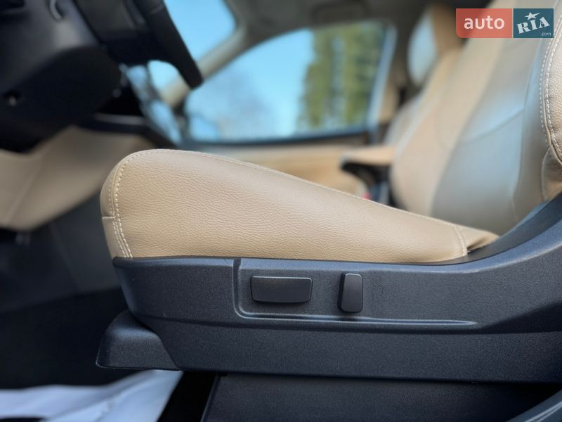 Позашляховик / Кросовер Mitsubishi Outlander 2013 в Дрогобичі