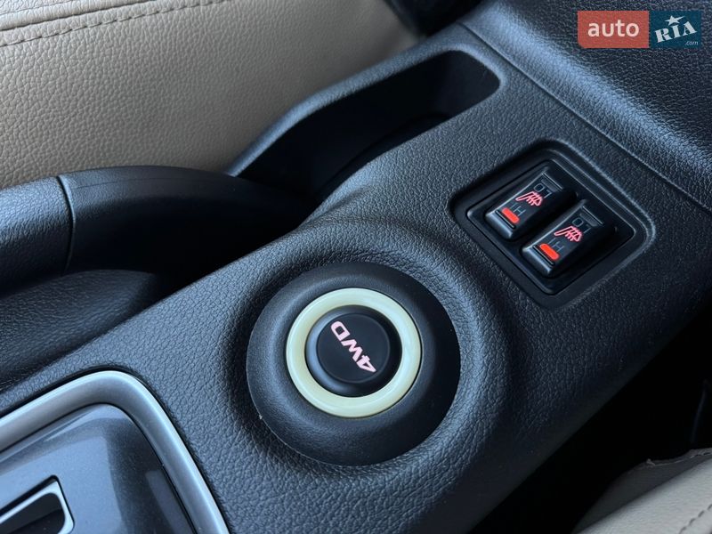 Позашляховик / Кросовер Mitsubishi Outlander 2013 в Дрогобичі