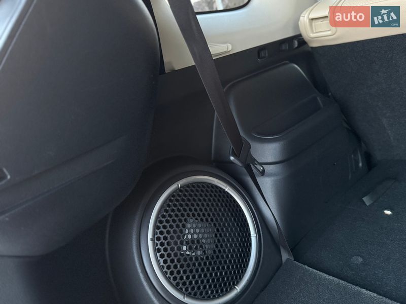 Позашляховик / Кросовер Mitsubishi Outlander 2013 в Дрогобичі