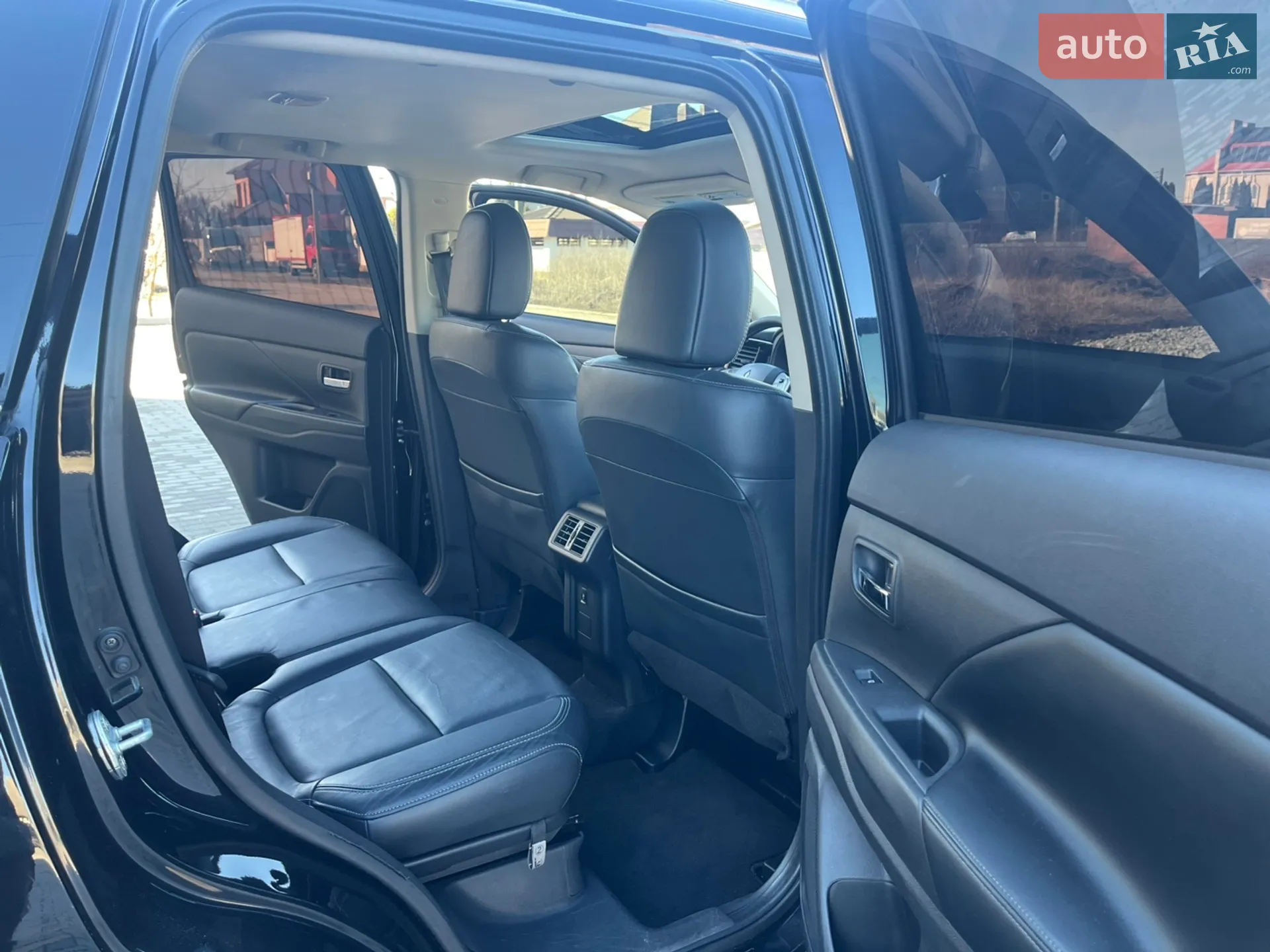 2018 Mitsubishi Outlander - мініатюра 32