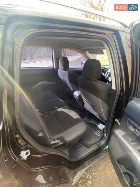 Mitsubishi Outlander 2008