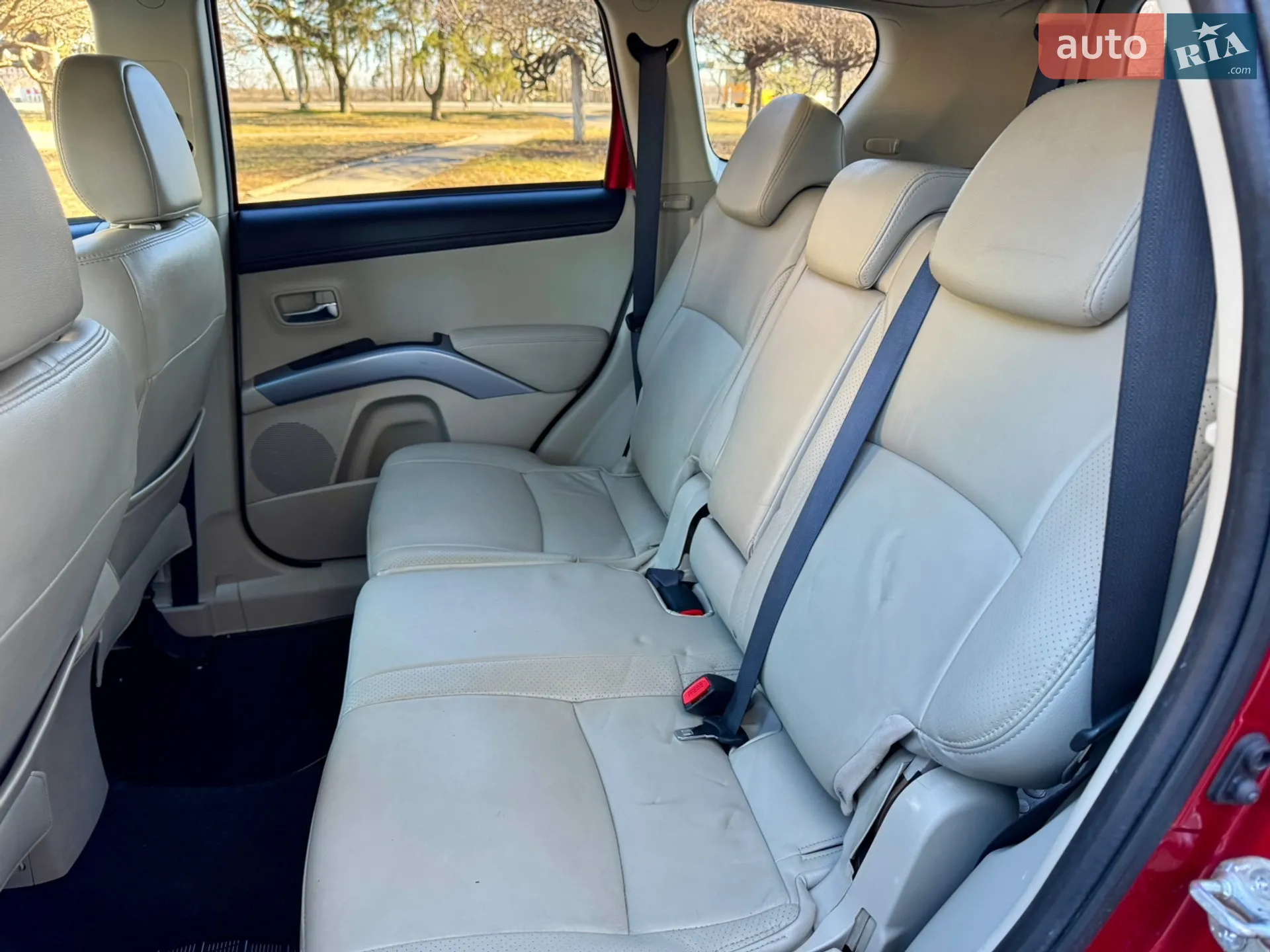 2010 Mitsubishi Outlander - мініатюра 31