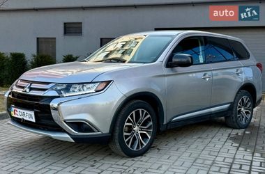 Внедорожник / Кроссовер Mitsubishi Outlander 2017 в Львове