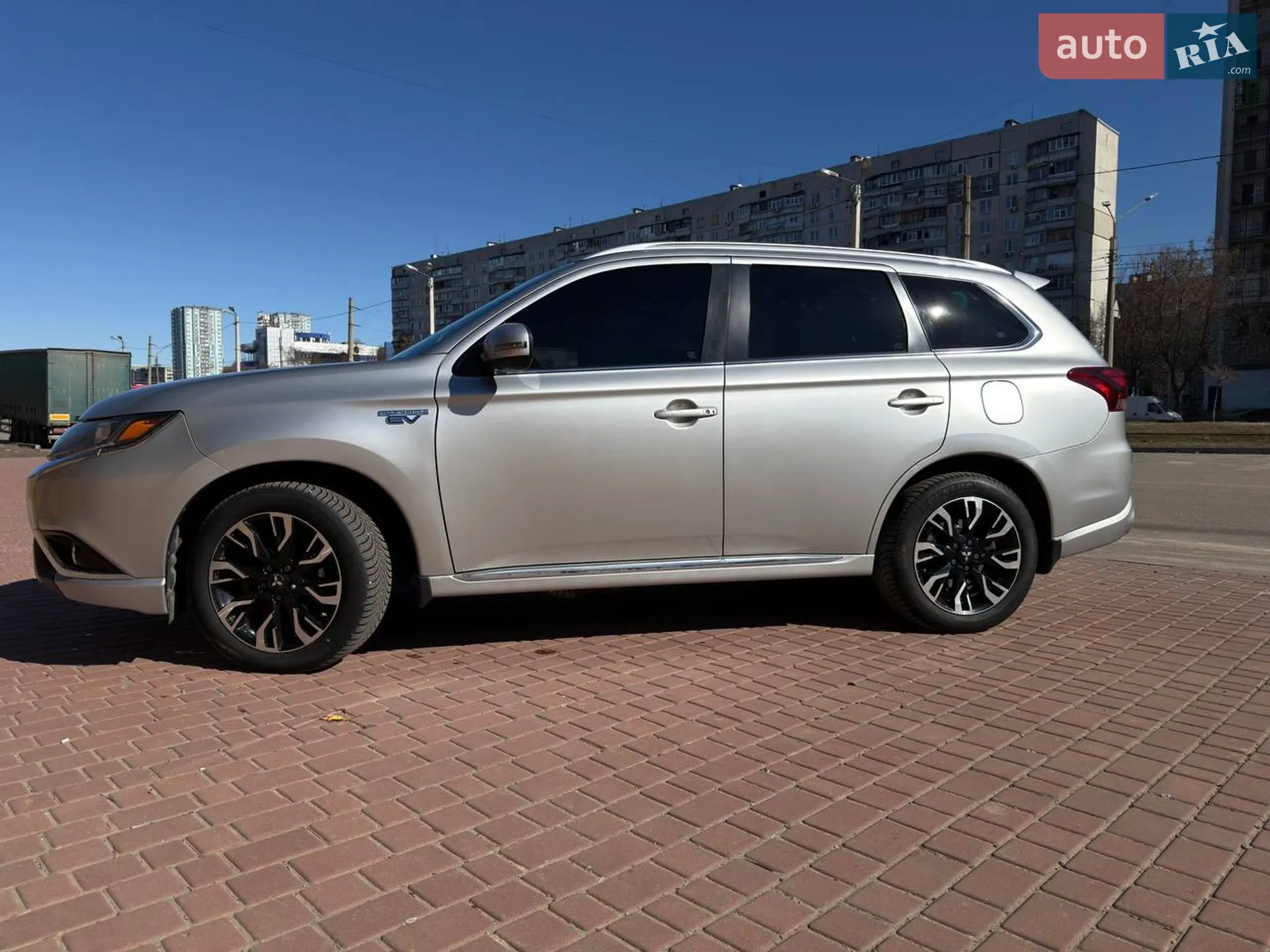 2018 Mitsubishi Outlander - мініатюра 4
