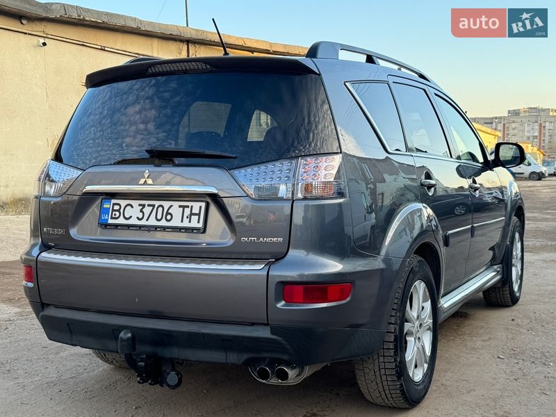 Внедорожник / Кроссовер Mitsubishi Outlander 2011 в Дрогобыче