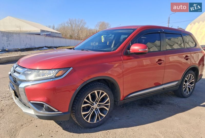 Mitsubishi Outlander 2015