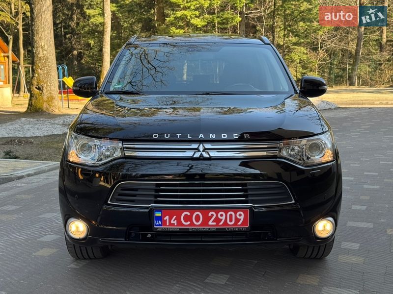 Внедорожник / Кроссовер Mitsubishi Outlander 2014 в Дрогобыче