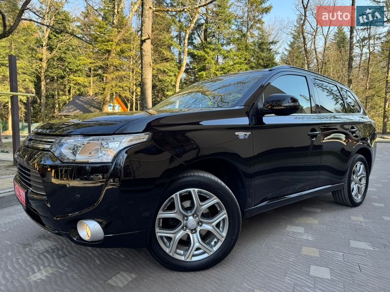 Внедорожник / Кроссовер Mitsubishi Outlander 2014 в Дрогобыче