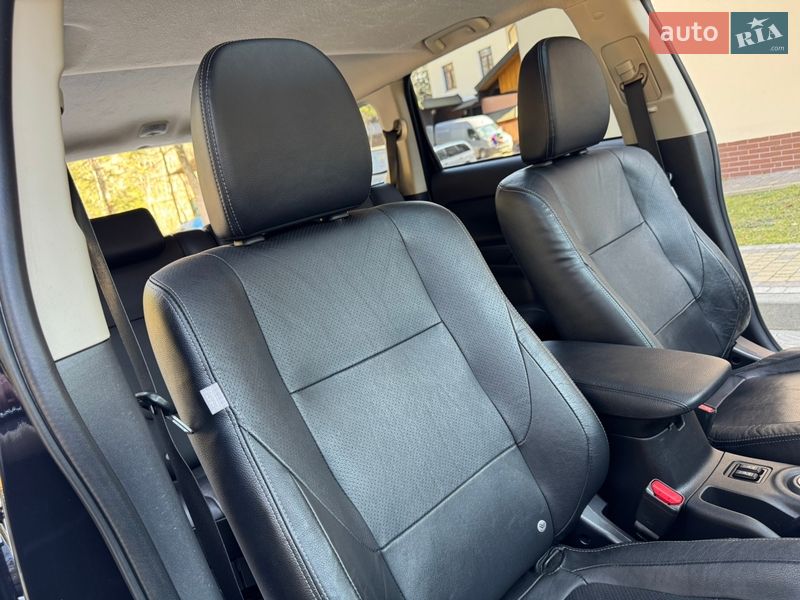 Внедорожник / Кроссовер Mitsubishi Outlander 2014 в Дрогобыче