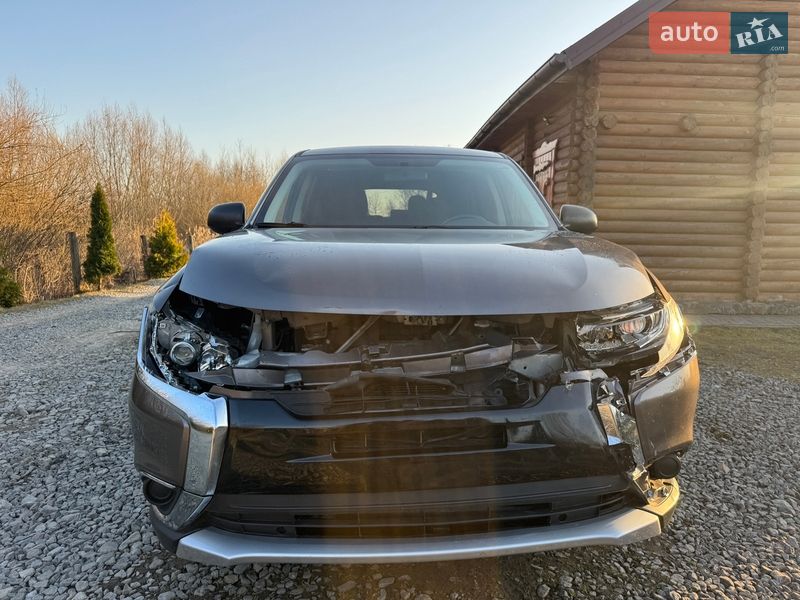 Внедорожник / Кроссовер Mitsubishi Outlander 2016 в Яворове фото 4 Внедорожник / Кроссовер Mitsubishi Outlander 2016 в Яворове