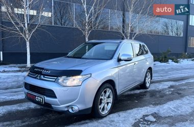 Внедорожник / Кроссовер Mitsubishi Outlander 2013 в Белой Церкви