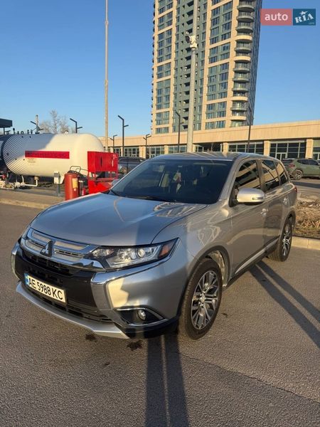 Внедорожник / Кроссовер Mitsubishi Outlander 2018 в Днепре