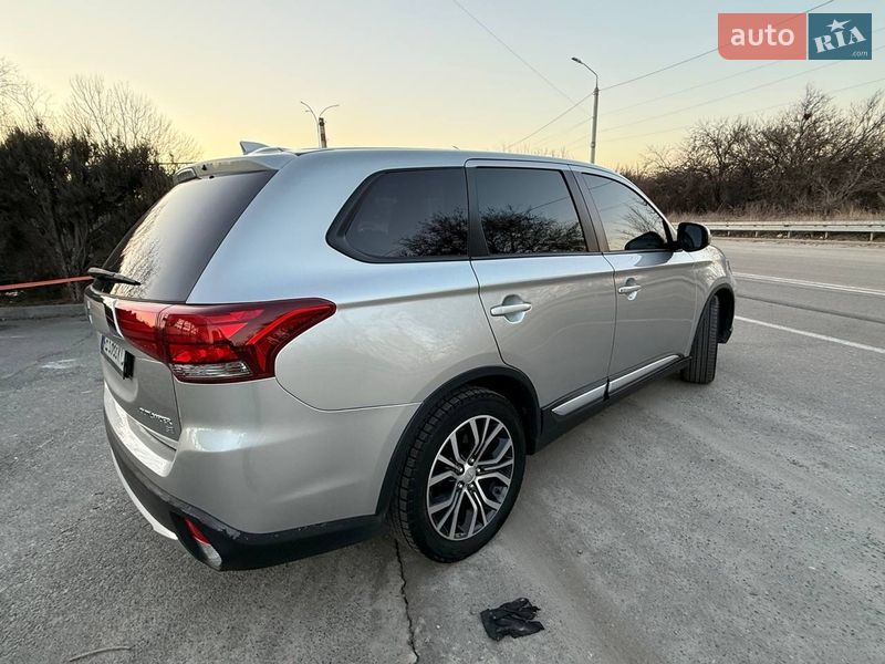 Внедорожник / Кроссовер Mitsubishi Outlander 2018 в Днепре