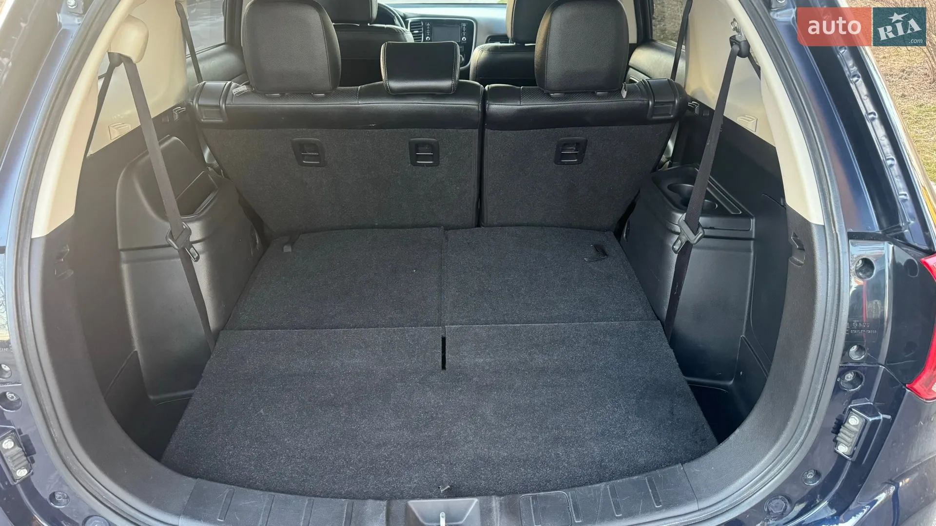 2016 Mitsubishi Outlander - мініатюра 19
