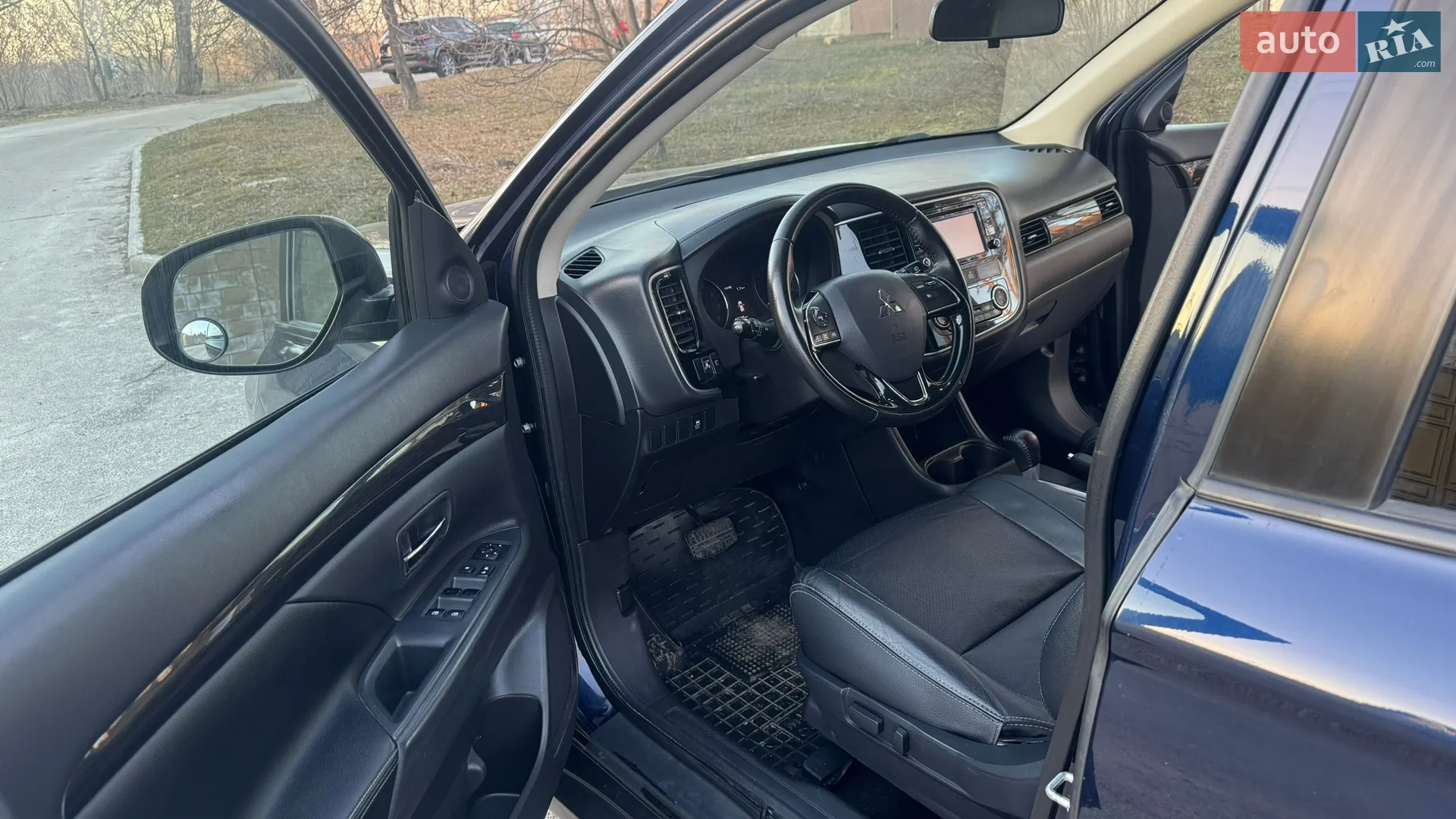 2016 Mitsubishi Outlander - мініатюра 21