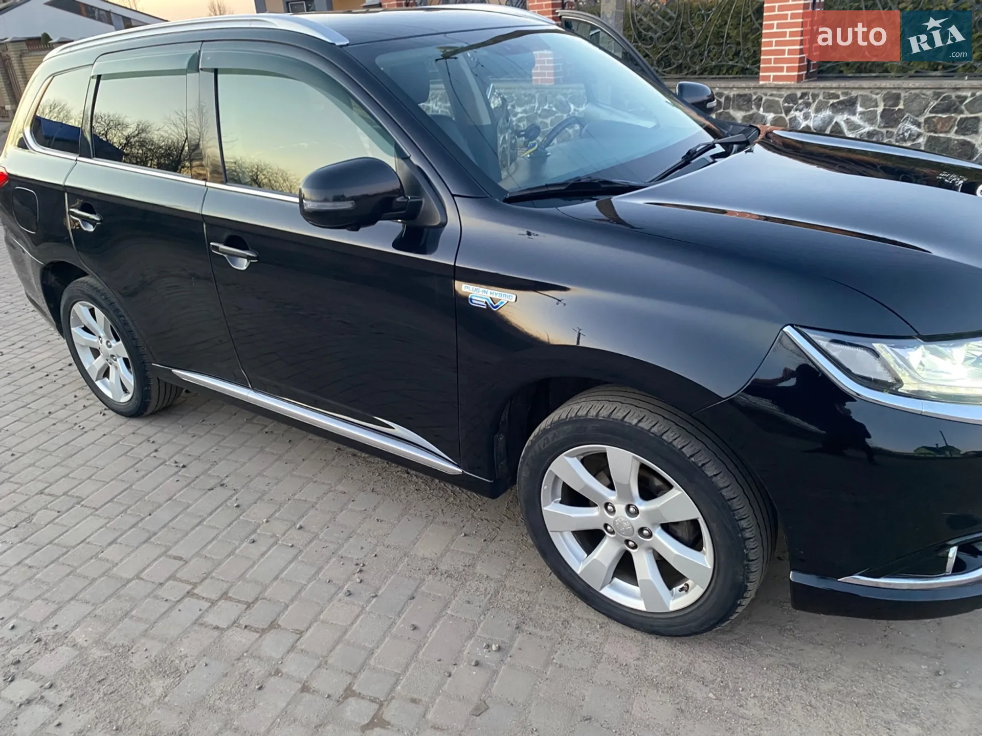2015 Mitsubishi Outlander - мініатюра 15