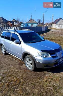 Внедорожник / Кроссовер Mitsubishi Outlander 2005 в Харькове
