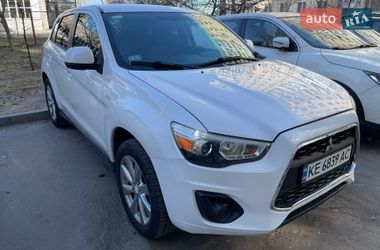 Внедорожник / Кроссовер Mitsubishi Outlander 2015 в Днепре