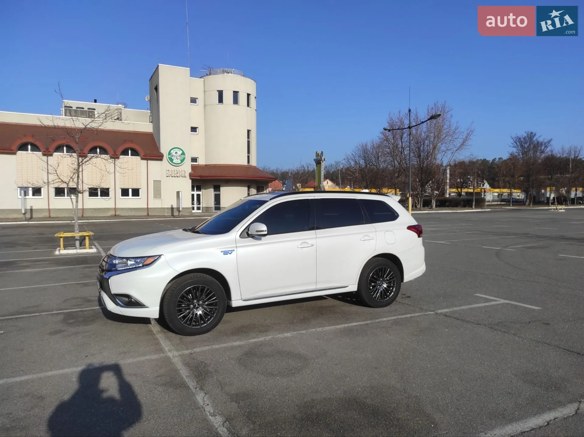 2021 Mitsubishi Outlander - мініатюра 3