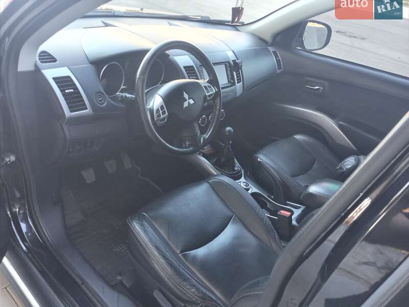 Позашляховик / Кросовер Mitsubishi Outlander 2010 в Тернополі