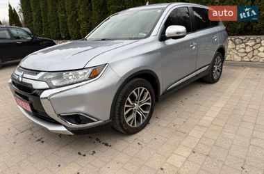 Позашляховик / Кросовер Mitsubishi Outlander 2016 в Тернополі