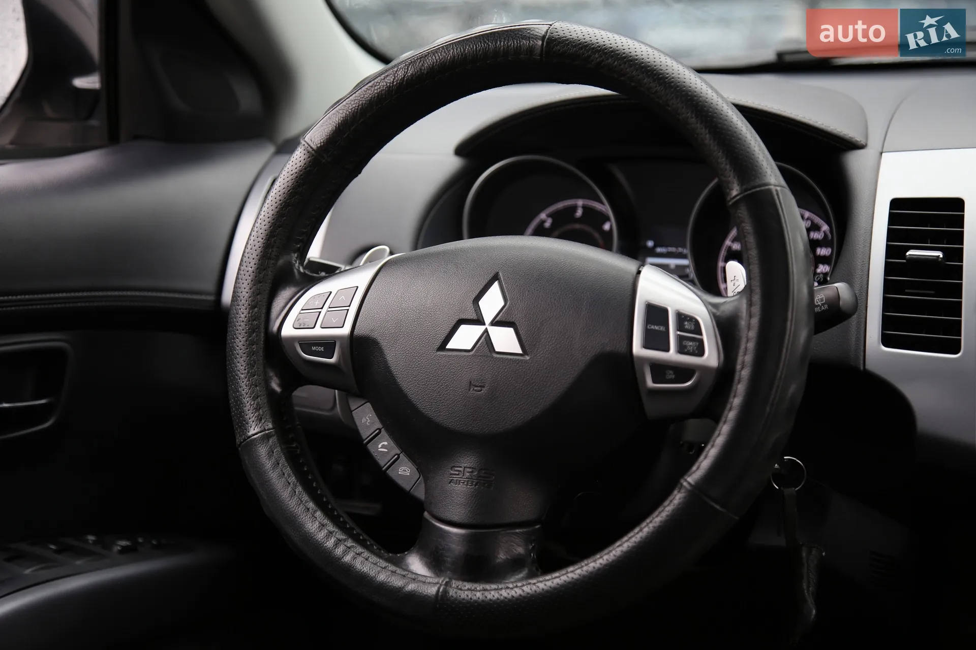 2011 Mitsubishi Outlander - мініатюра 14