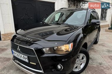 Внедорожник / Кроссовер Mitsubishi Outlander 2011 в Одессе