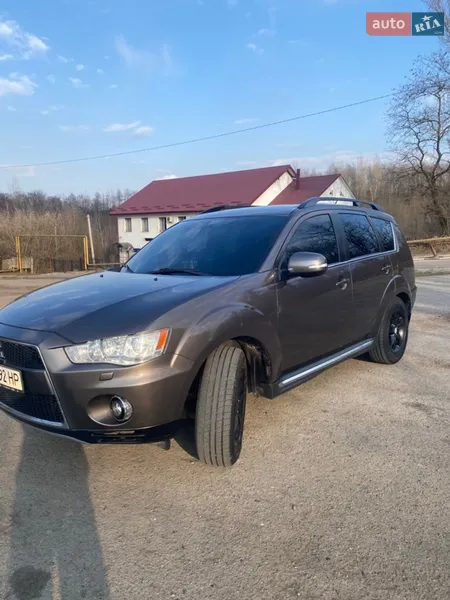 Mitsubishi Outlander