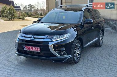 Позашляховик / Кросовер Mitsubishi Outlander 2016 в Бродах