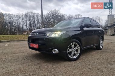 Внедорожник / Кроссовер Mitsubishi Outlander 2013 в Ивано-Франковске