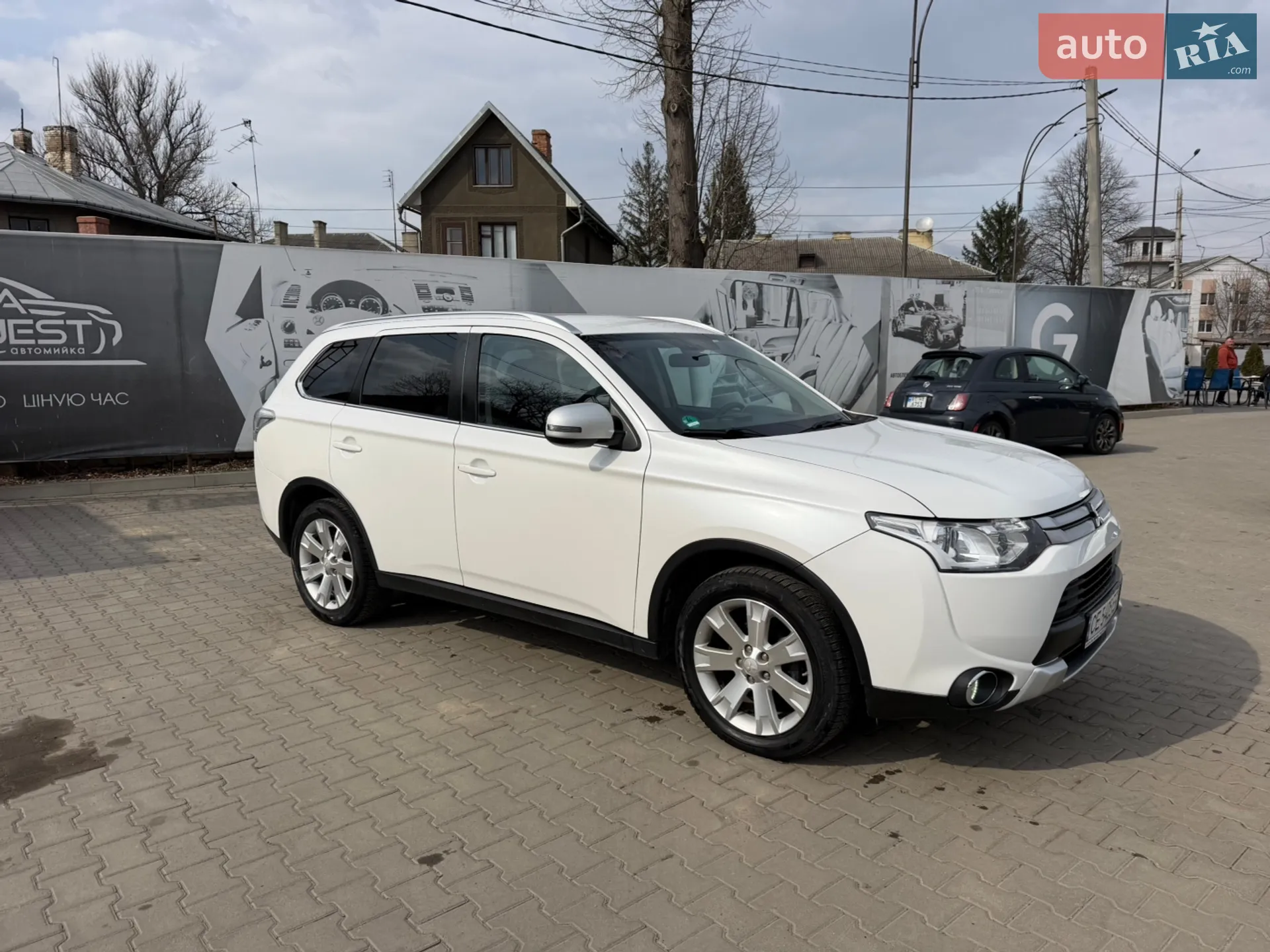 2014 Mitsubishi Outlander - мініатюра 3