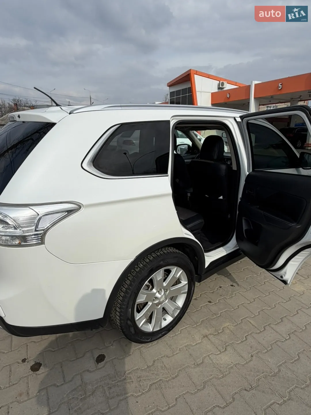 2014 Mitsubishi Outlander - мініатюра 7