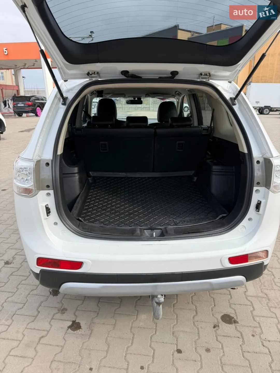 2014 Mitsubishi Outlander - мініатюра 13