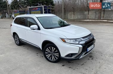 Внедорожник / Кроссовер Mitsubishi Outlander 2020 в Днепре