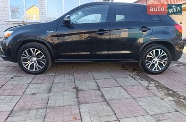 Внедорожник / Кроссовер Mitsubishi Outlander 2018 в Киеве