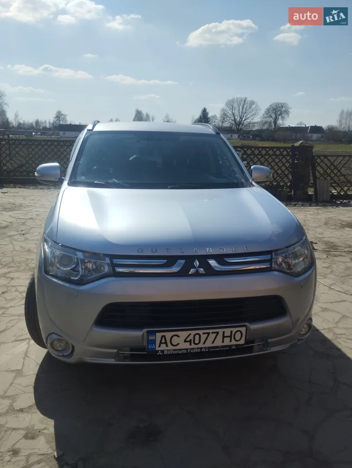 2013 Mitsubishi Outlander - мініатюра 15