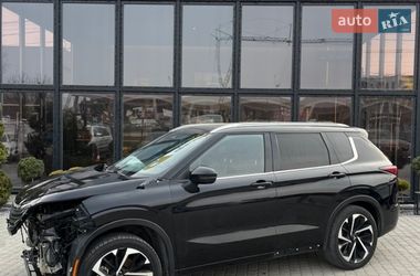 Внедорожник / Кроссовер Mitsubishi Outlander 2021 в Львове