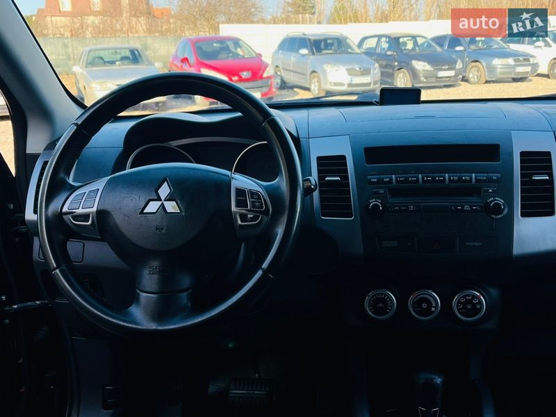 Внедорожник / Кроссовер Mitsubishi Outlander 2008 в Харькове