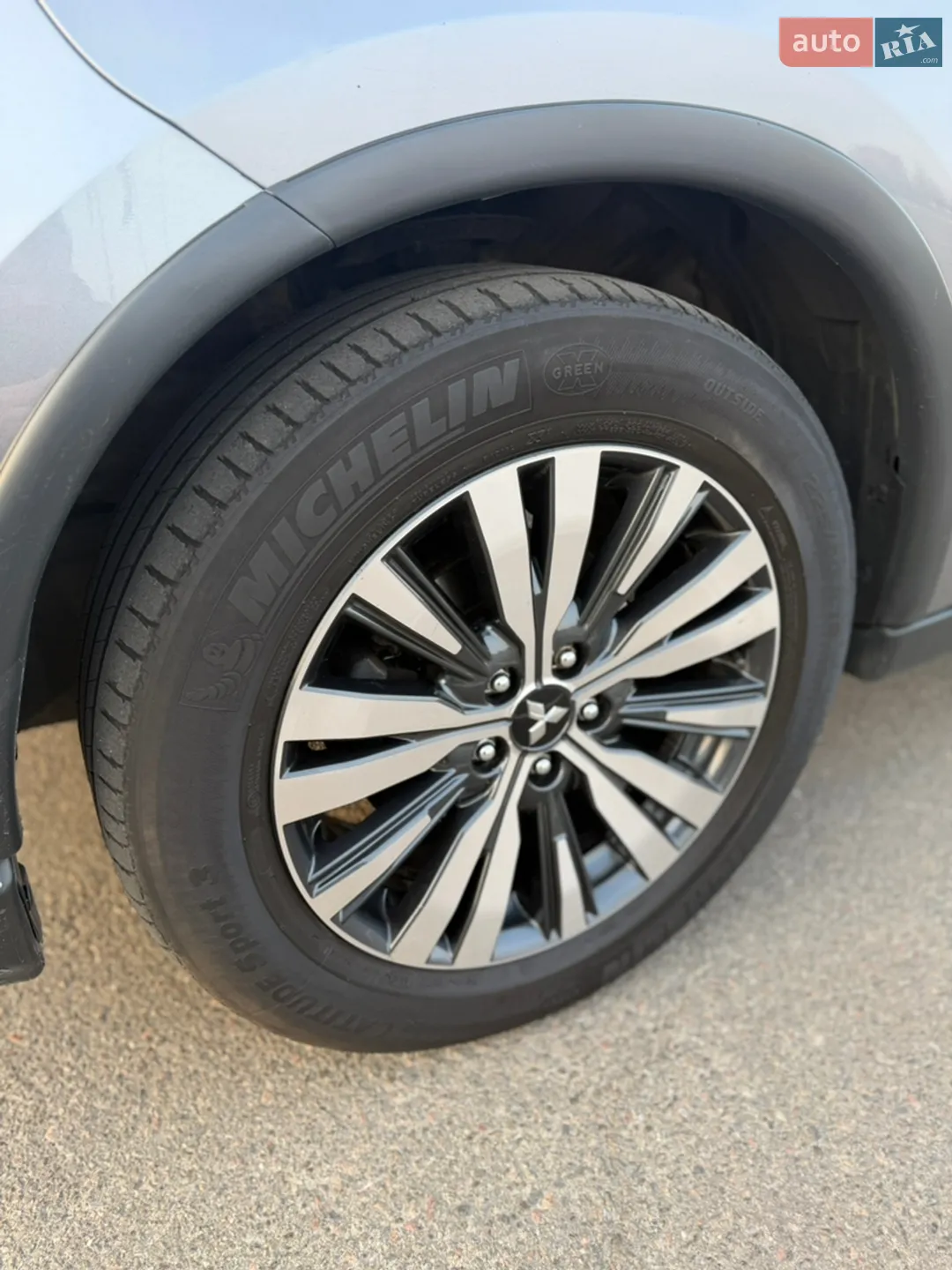 2018 Mitsubishi Outlander - мініатюра 10