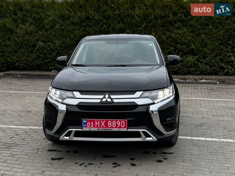 Внедорожник / Кроссовер Mitsubishi Outlander 2020 в Киверцах