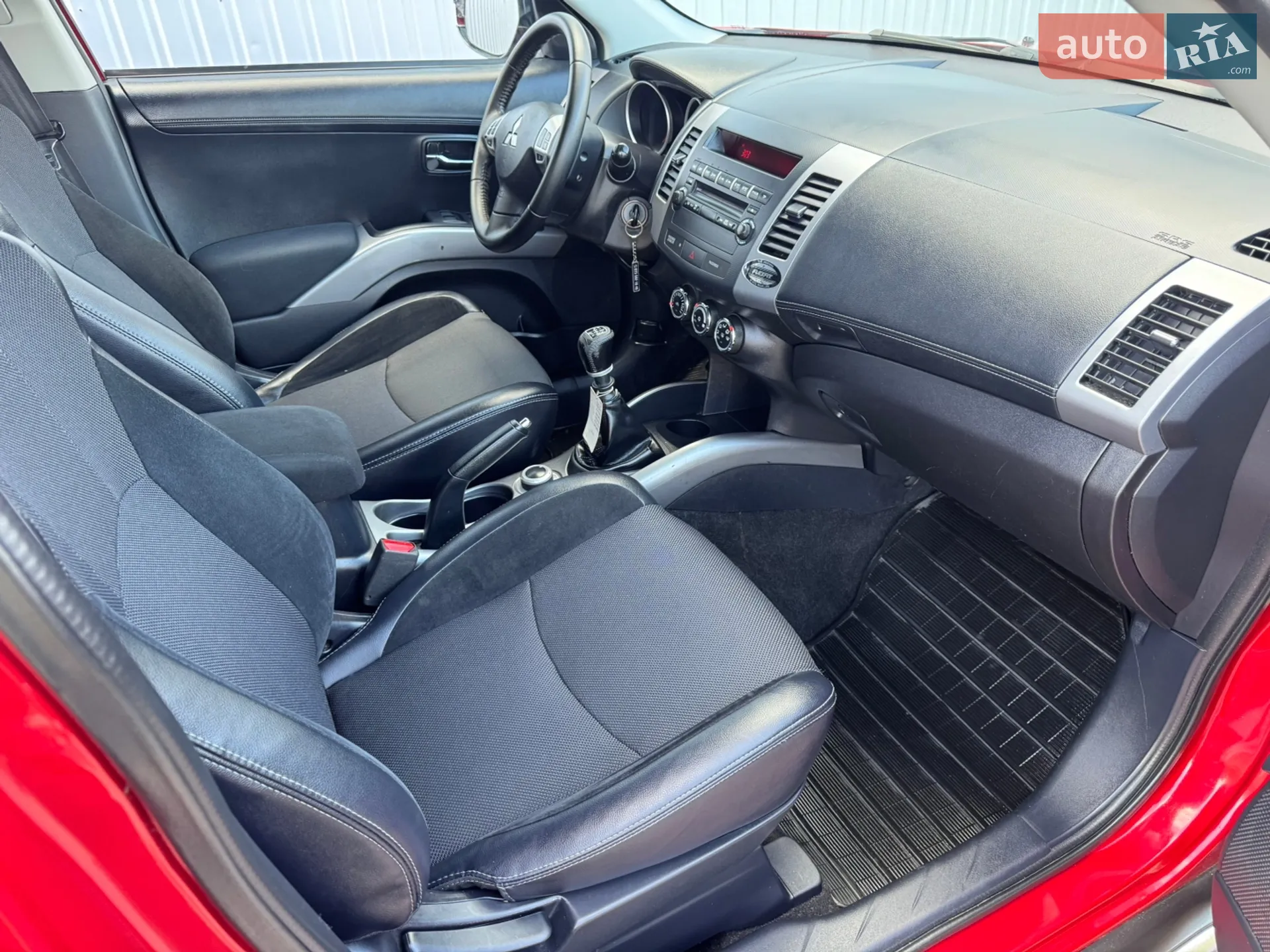 2012 Mitsubishi Outlander - мініатюра 14
