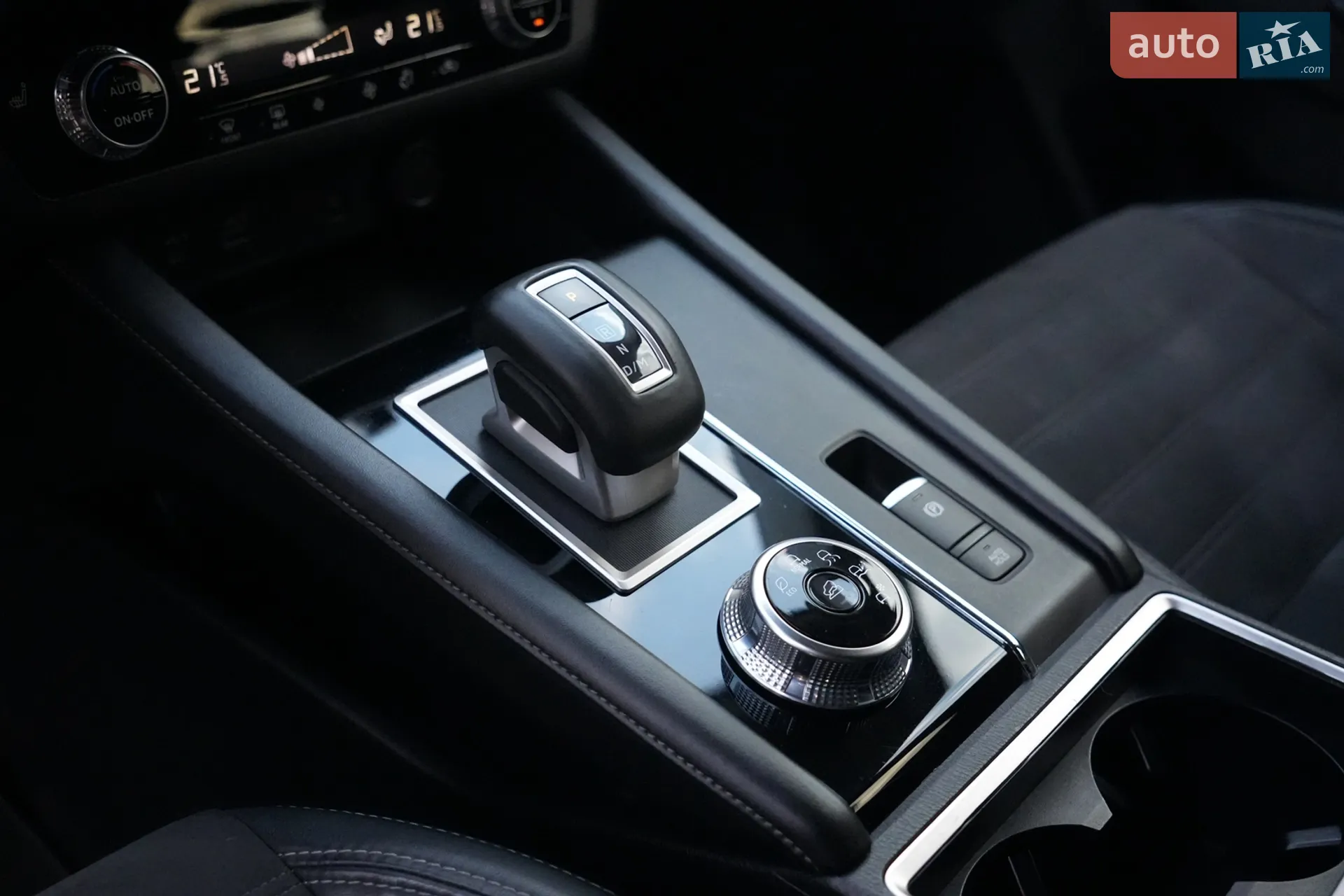 2021 Mitsubishi Outlander - мініатюра 17