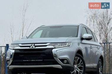 Позашляховик / Кросовер Mitsubishi Outlander 2016 в Дрогобичі