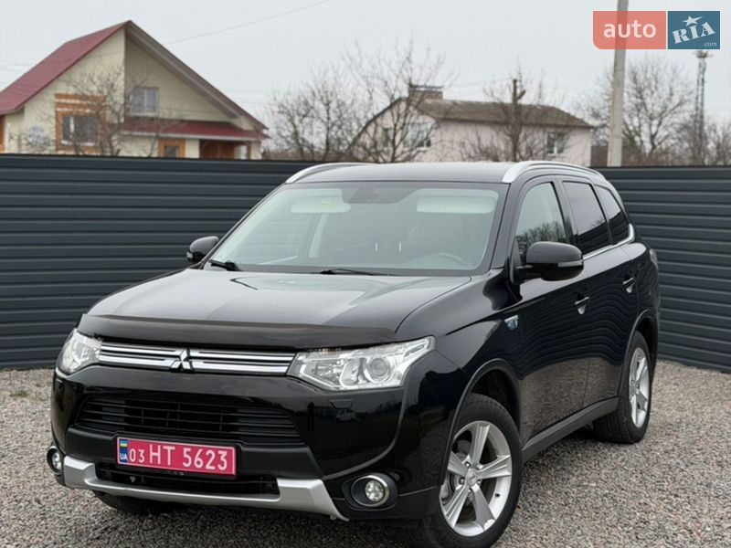 Mitsubishi Outlander 2015
