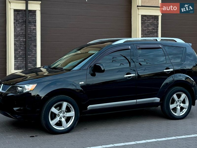 Внедорожник / Кроссовер Mitsubishi Outlander 2008 в Киеве