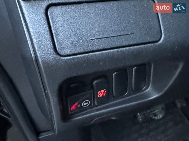 Внедорожник / Кроссовер Mitsubishi Outlander 2008 в Киеве